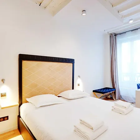 Lägenhet Bright & Cosy Palais Royal